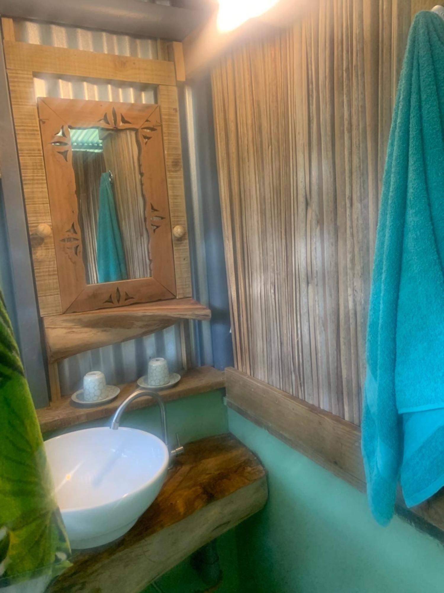 Chalet Lily Pad